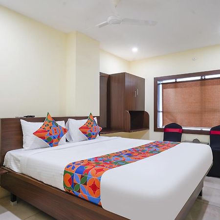 Fabhotel Gvr Grand Vijayawada Bagian luar foto