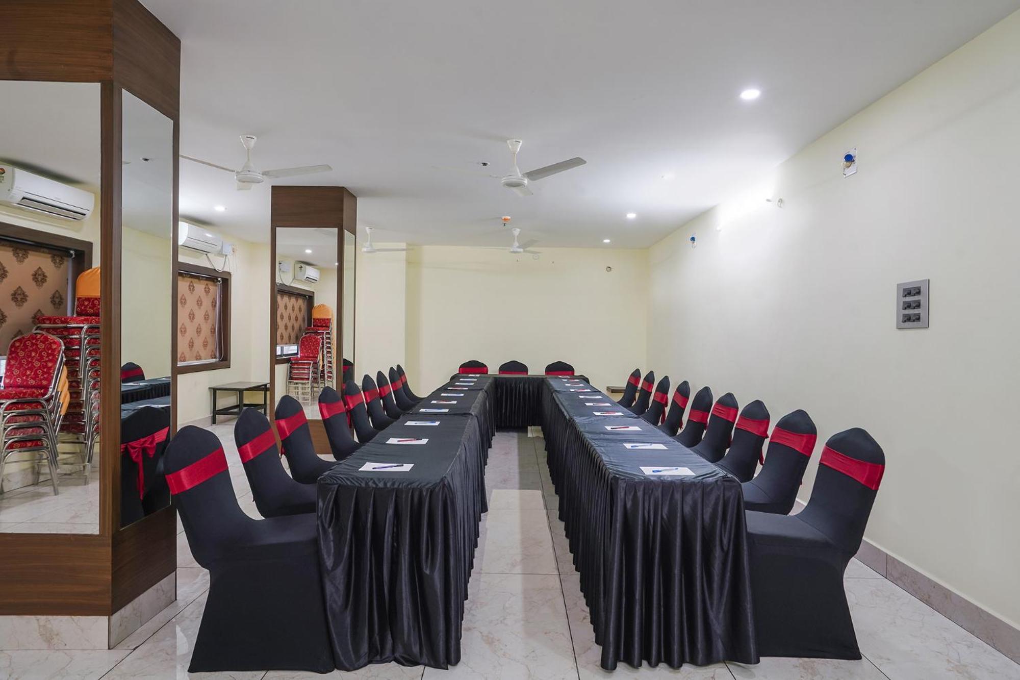Fabhotel Gvr Grand Vijayawada Bagian luar foto